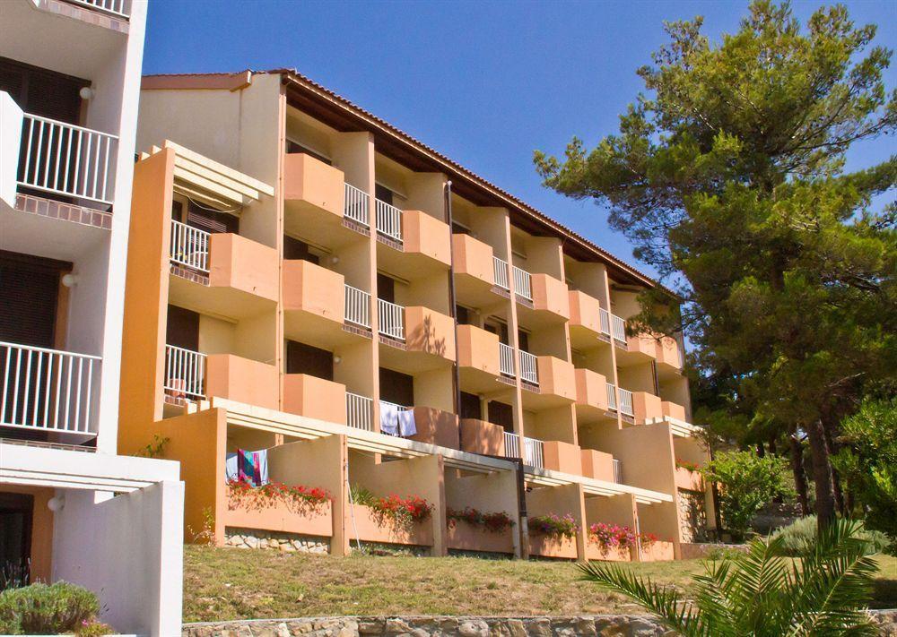 Plaza Sunny Hotel - San Marino Sunny Resort By Valamar Lopar Exterior photo