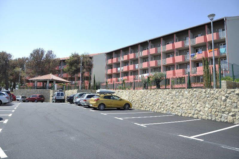 Plaza Sunny Hotel - San Marino Sunny Resort By Valamar Lopar Exterior photo